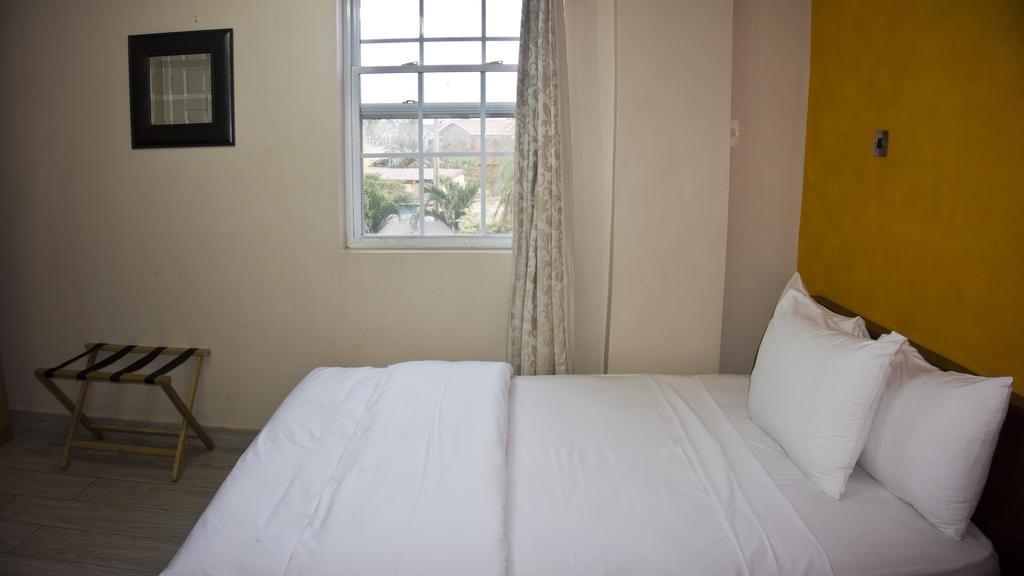 Tropical Enclave Hotel Accra Buitenkant foto