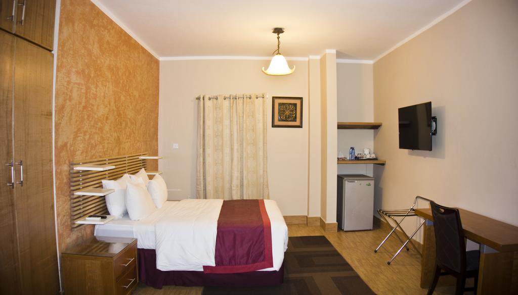 Tropical Enclave Hotel Accra Buitenkant foto