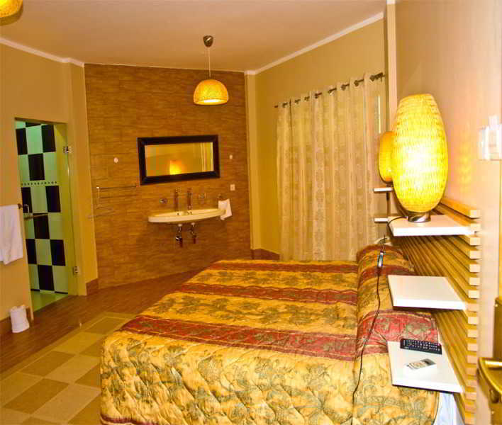Tropical Enclave Hotel Accra Buitenkant foto